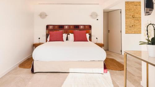Una cama o camas en una habitación de Sa Pedrissa
