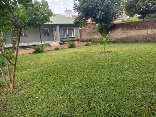 Avery's Perch - Nottie Broad