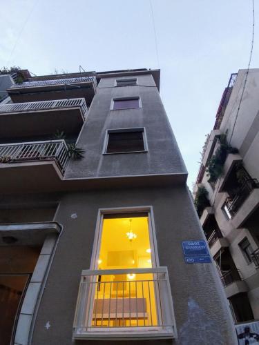 AMG Kalimarmaro Small Apartment in Pagkrati Close to Metro