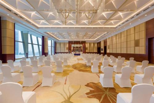 Konferenční prostory v ubytování Kempinski Hotel Chongqing - Complimentary 500ml Home-Brewed beer voucher upon check-in