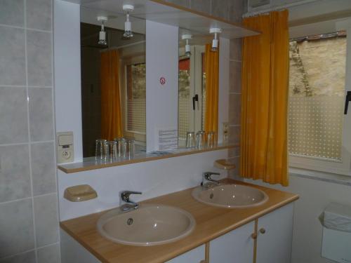 Koupelna v ubytování Guest house Adonis