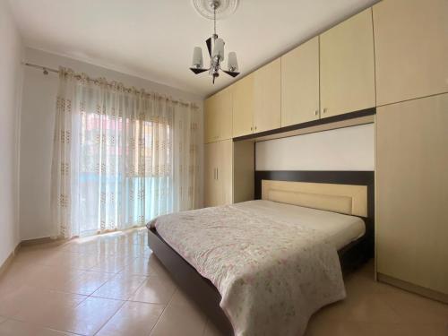 Gulta vai gultas numurā naktsmītnē Flat Ani