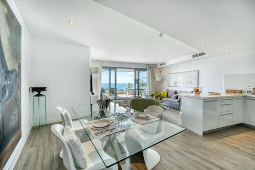 3070 Cabopino Luxury Apartment