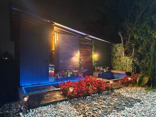 Πισίνα στο ή κοντά στο Medellín Luxury Cabin at Rionegro airport