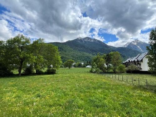 Peisaj natural din apropierea acestui apartament