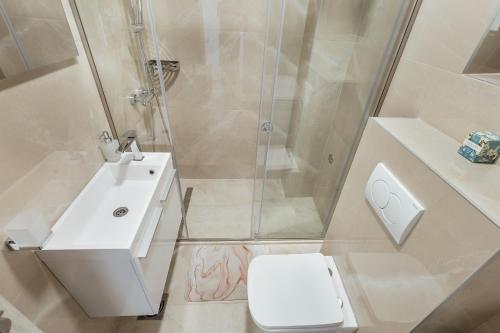 Koupelna v ubytování Veslo Sea Blue Apartments - Lustica