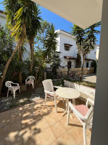 Nikiti Retreat near the Beach
