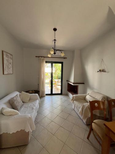 Nikiti Retreat near the Beach