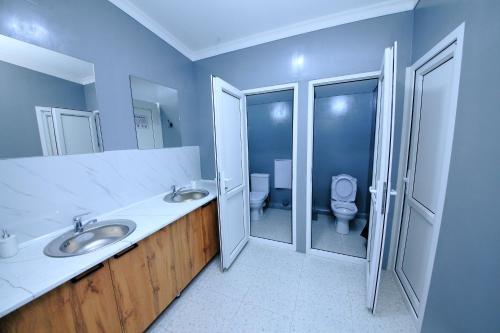 Vannituba majutusasutuses Zam Zam Hostel