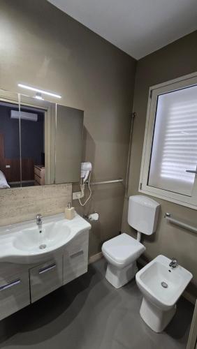 A bathroom at House Orlando