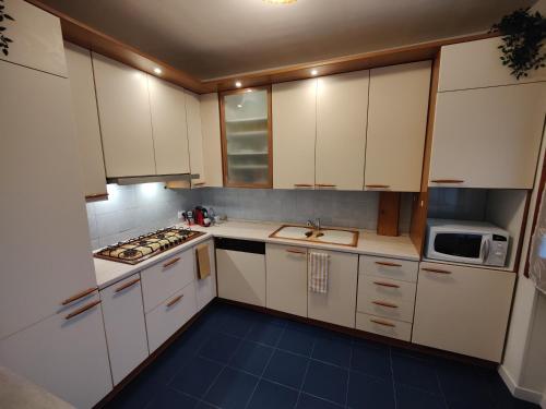 Η κουζίνα ή μικρή κουζίνα στο A Casa di Jenny