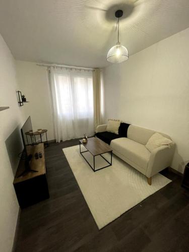Ruang duduk di Apartment 2