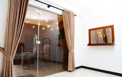 Koupelna v ubytování Liyon Hotel