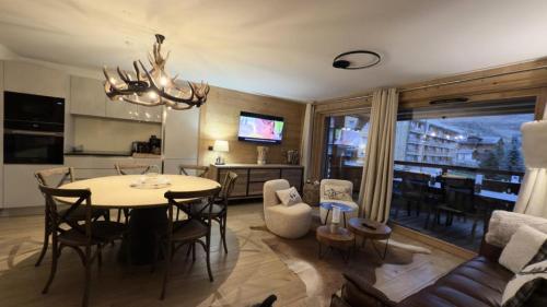 Résidence Christina - Appartement 4 PIECES + GARAGE/SKIS AUX PIEDS/WIFI MAE-3551