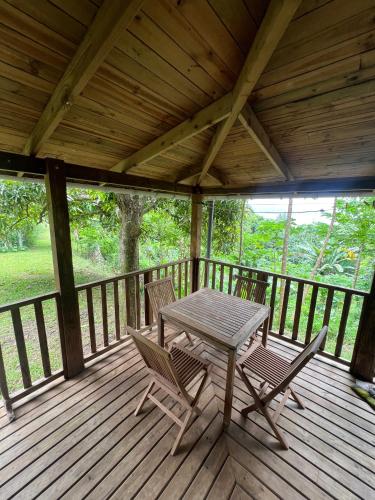 Gallery image of Maison en bois in Uturoa