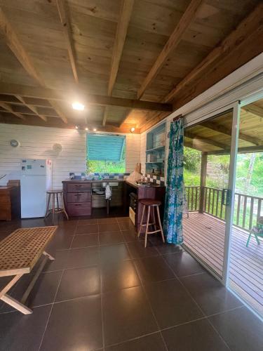 Gallery image of Maison en bois in Uturoa