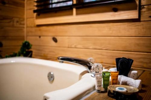 Bearly Livin by Avada Properties photo 23