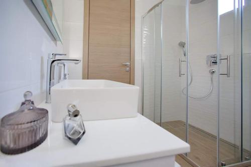 Kúpeľňa v ubytovaní Apartmani Lavanda