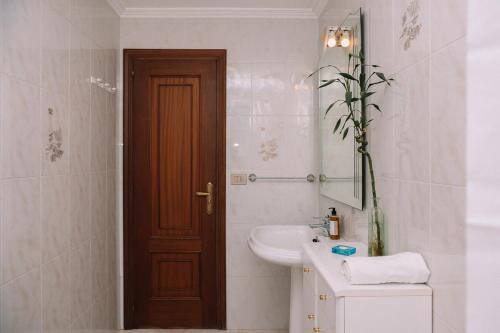 Ένα μπάνιο στο Balcón mágico en Redondela by CABANA Rentals