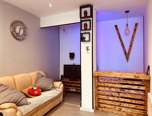 Foto dalla galleria di Perpignan , à deux pas du Castillet -Appart T3 -75m2 à 10min de plages a Perpignano