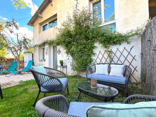 EDEN l Jardin, Bbq, Duplex l Parking Gratuit & Super Wifi l Vue Panoramique Sainte-Victoire