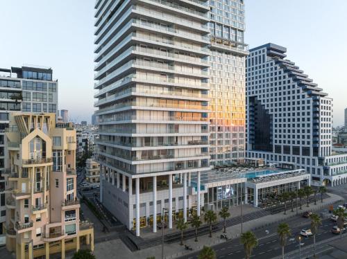 El edificio en el que está el hotel
