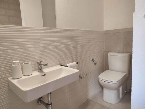 Bagno di Blue House 9 Rooms & Breakfast