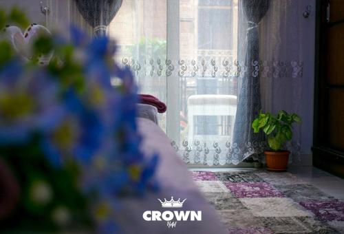 Crown Home