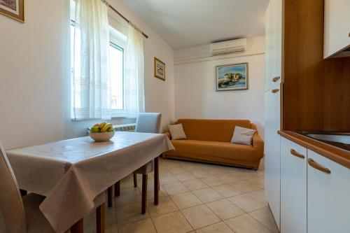 Apartments by the sea Trogir - 24405