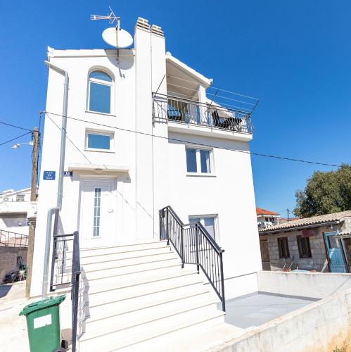 Holiday house with a parking space Slatine, Ciovo - 24437