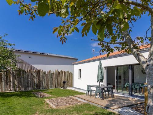 Gîte moderne avec jardin clos et animaux admis près de Nantes et Angers - FR-1-622-108