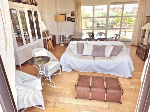 Photo de la galerie de l'établissement Appartement Duplex, Vue Mer, Terrasses, Parking Incl. - FR-1-675-50, à Wimereux