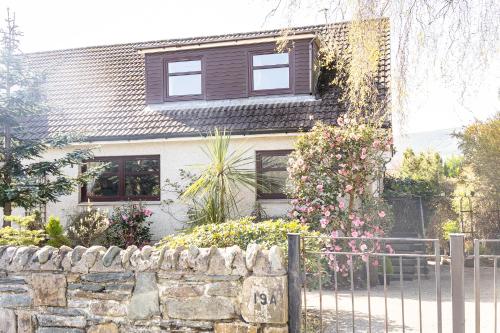 Birchgate Bothy - Spacious 4 Bedroom Home in Dunoonにある庭