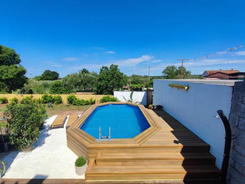 Bazén v ubytování Apartman Patalino nebo v jeho okolí