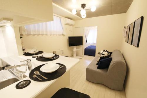 S Room 201