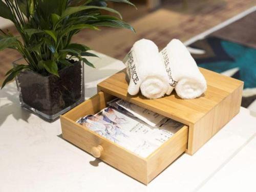Φωτογραφία από το άλμπουμ του James Joyce Coffetel Zhengzhou Beilong Wetland Park σε Τσεντσόου