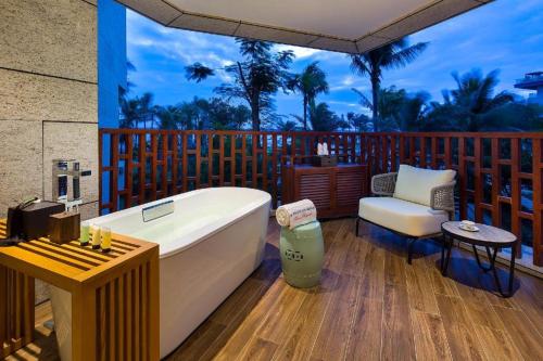 Gallery image of Wyndham Grand Plaza Royale Wenchang in Wenchang
