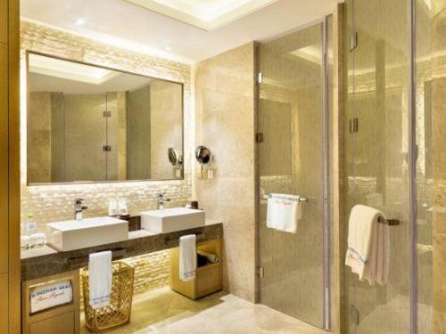 Gallery image of Wyndham Grand Plaza Royale Wenchang in Wenchang