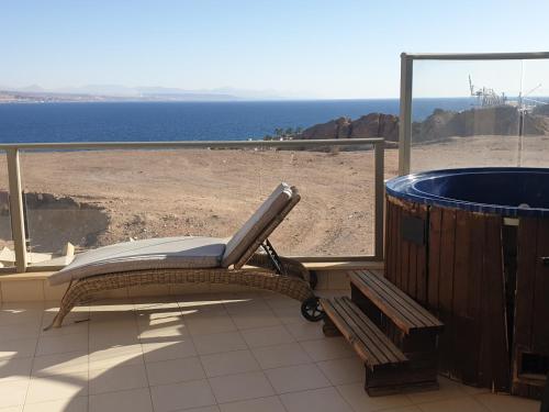 New on booking !! Top Exclusive apartment with jacuzzi and full sea view-lotus 40