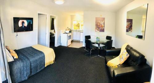 Χώρος καθιστικού στο Christchurch Motel