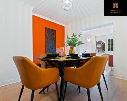 Luxury 3 Bedroom Contractor Stay House in Birmingham B23 near M6 & Fort Dunlop with Free Parking and WiFi photo 4