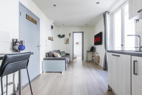 LB Vacation Rentals I Cute Affordable 1-Br Minutes From Cannes Center