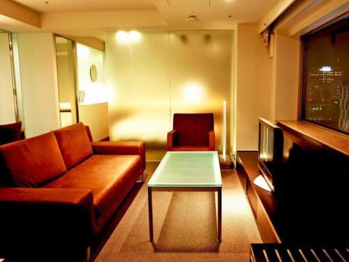 Coin salon dans l'établissement Century Royal Hotel Sapporo