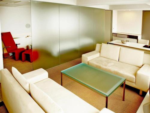 Coin salon dans l'établissement Century Royal Hotel Sapporo