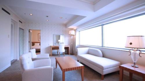 Coin salon dans l'établissement Century Royal Hotel Sapporo