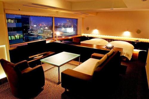 Coin salon dans l'établissement Century Royal Hotel Sapporo