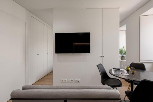 Charm Studio – Lisbon Getaway