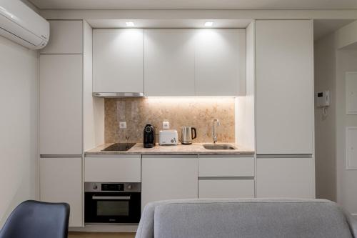 Charm Studio – Lisbon Getaway