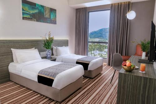Nespecifikovaný výhled na hory nebo výhled na hory při pohledu z hotelu