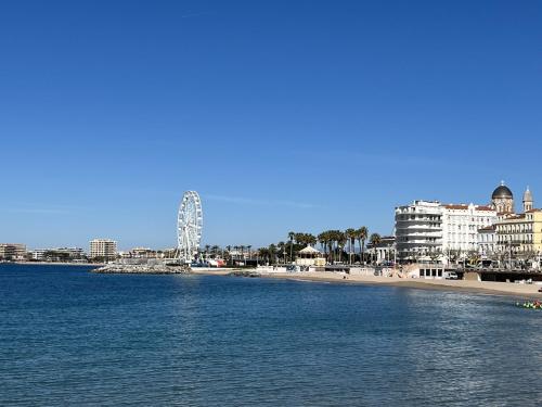 LE FIDJI, T2, 50m2, 4 personnes, proche de tout, c